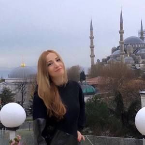 Meet your Posher, Aytakin